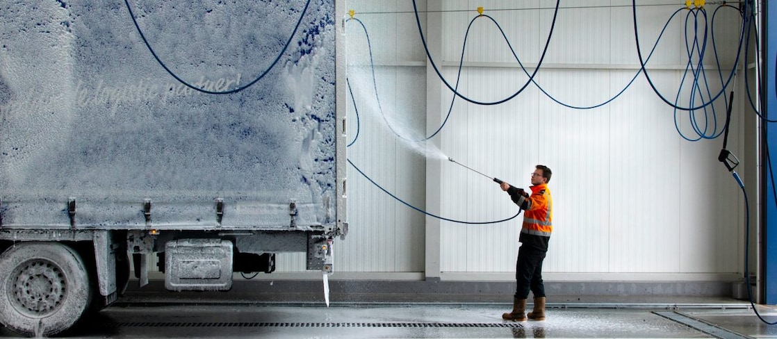 Parkolás, Kamionmosás és tartálytisztítás