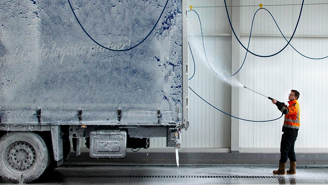 Parkolás, Kamionmosás és tartálytisztítás