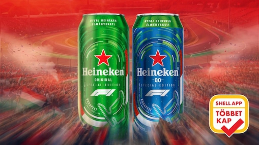 2 db Heineken sör, egy piros szurkolókat ábrázoló háttér előtt