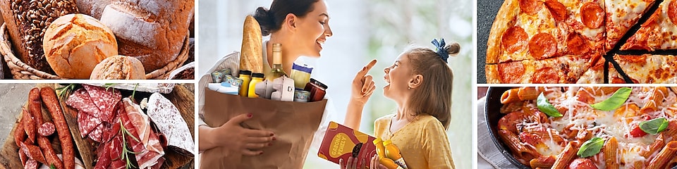 Boldog nők bevásárlótáskával a lányával