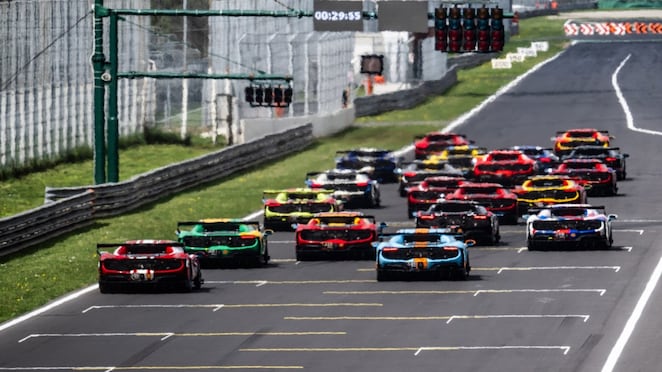 Versenyautók a Ferrari Racing Days eseményről