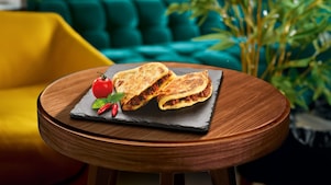 Chilis-marharagus lepény