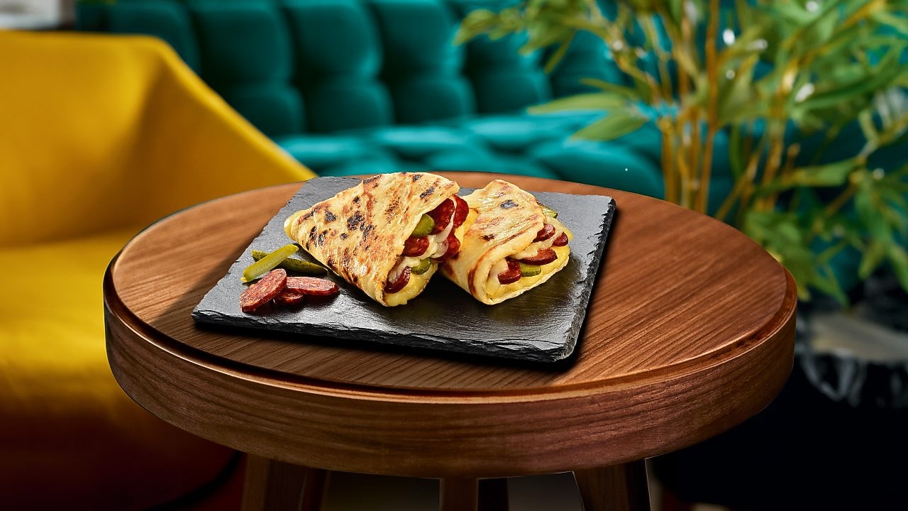 Gyulai kolbászos lepény